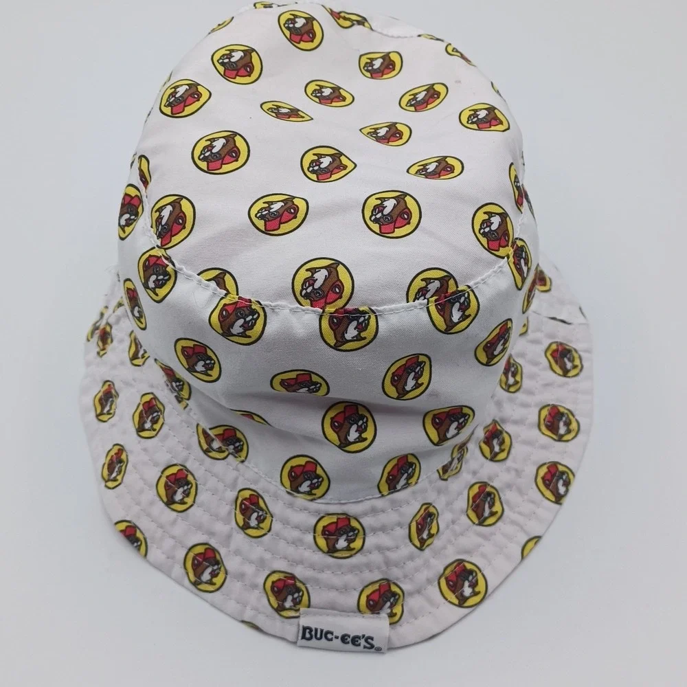 Buc-ee's Bucket Hat Youth‎ White Excellent UPF 50+ Beaver Logo Print Red Lining
